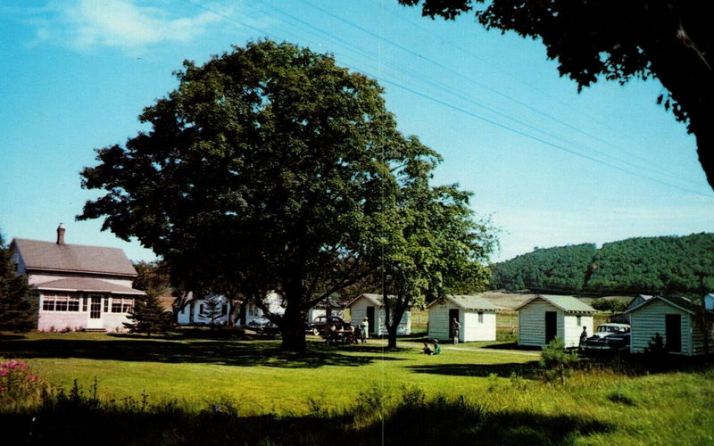 Empire Cabins - Vintage Postcard (newer photo)